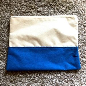 NWOT Two Tone Cosmetic Bag